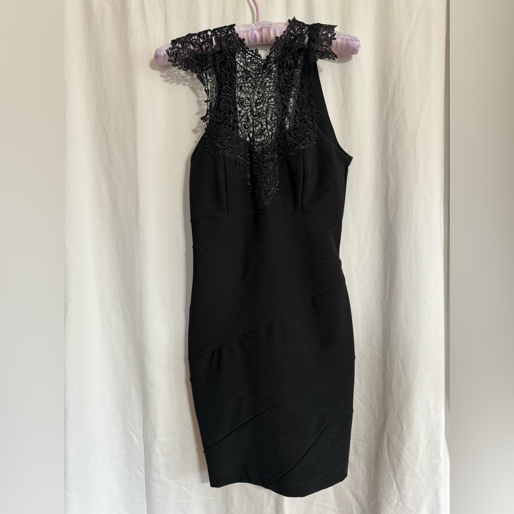 Beautiful black dress, size S.